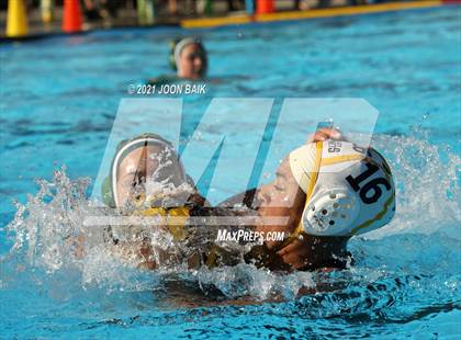 Thumbnail 3 in Castro Valley vs Alameda (Tri-Valley Invitational) photogallery.