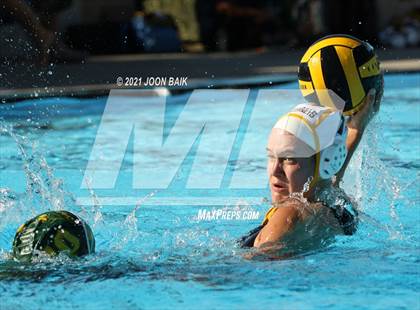 Thumbnail 1 in Castro Valley vs Alameda (Tri-Valley Invitational) photogallery.