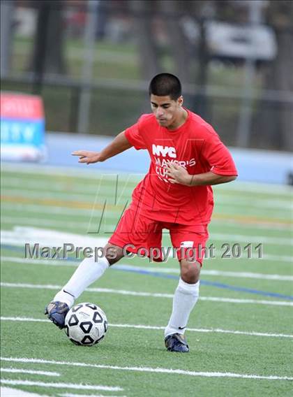 Thumbnail 1 in PSAL vs Independent Schools (2011 NYC Mayor's Cup)  photogallery.