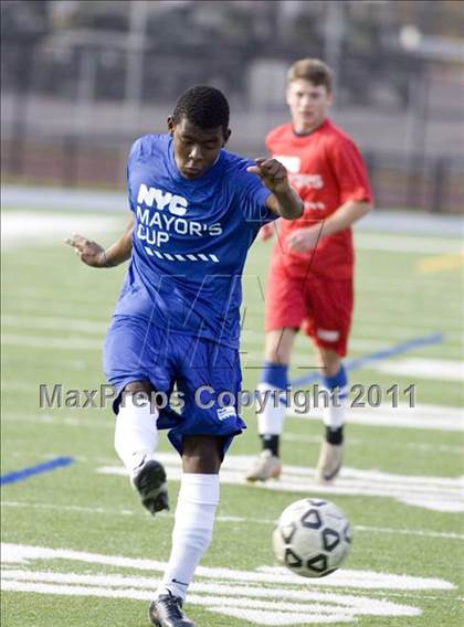 Thumbnail 3 in PSAL vs Independent Schools (2011 NYC Mayor's Cup)  photogallery.