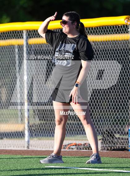 Thumbnail 2 in Forney vs. Walnut Grove (UIL 5A Softball Regional Semi-Final) photogallery.