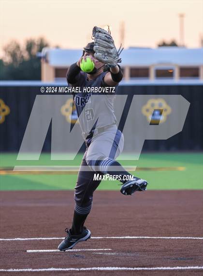Thumbnail 1 in Forney vs. Walnut Grove (UIL 5A Softball Regional Semi-Final) photogallery.