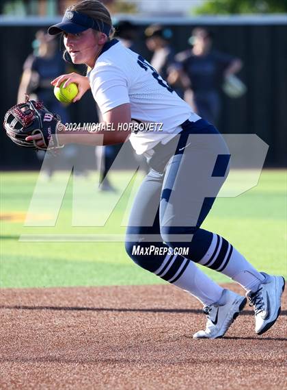 Thumbnail 1 in Forney vs. Walnut Grove (UIL 5A Softball Regional Semi-Final) photogallery.