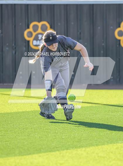 Thumbnail 2 in Forney vs. Walnut Grove (UIL 5A Softball Regional Semi-Final) photogallery.