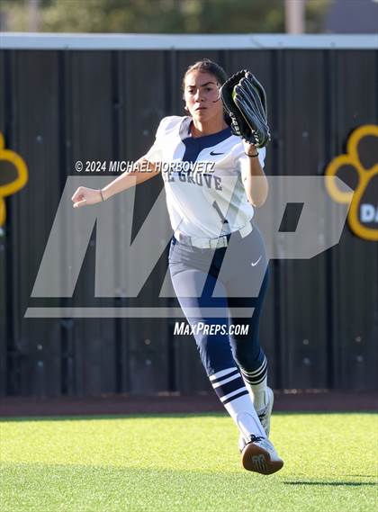 Thumbnail 1 in Forney vs. Walnut Grove (UIL 5A Softball Regional Semi-Final) photogallery.