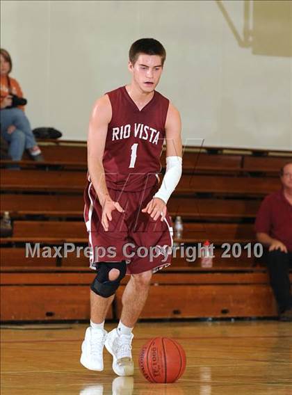 Thumbnail 1 in Rio Vista vs. East Nicolaus photogallery.