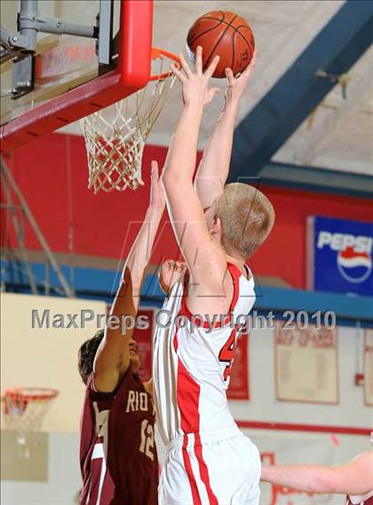 Thumbnail 3 in Rio Vista vs. East Nicolaus photogallery.