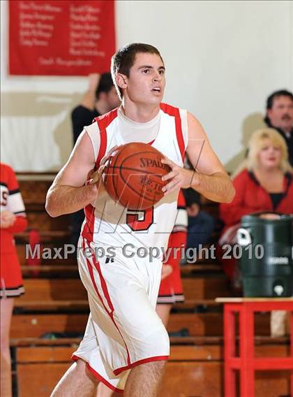 Thumbnail 2 in Rio Vista vs. East Nicolaus photogallery.