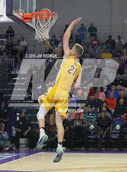 Thumbnail 2 in Memphis East vs. Montverde Academy (City of Palms Classic) photogallery.