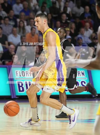 Thumbnail 2 in Memphis East vs. Montverde Academy (City of Palms Classic) photogallery.