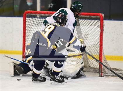 Thumbnail 3 in Housatonic/Northwestern/Wamogo @ New Milford photogallery.