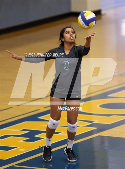 Thumbnail 2 in Irvington vs Homestead (JV Irvington Tournament)  photogallery.