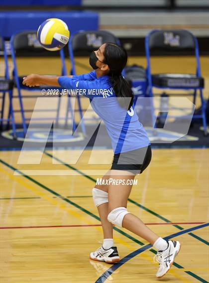 Thumbnail 2 in Irvington vs Homestead (JV Irvington Tournament)  photogallery.