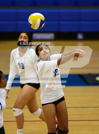 Thumbnail 2 in Irvington vs Homestead (JV Irvington Tournament)  photogallery.