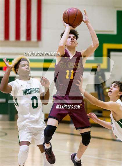 Thumbnail 3 in Simi Valley @ Moorpark photogallery.