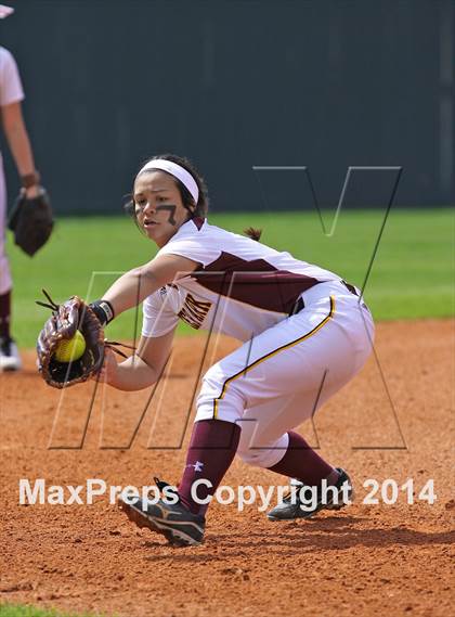Thumbnail 3 in Deer Park vs.  La Porte photogallery.