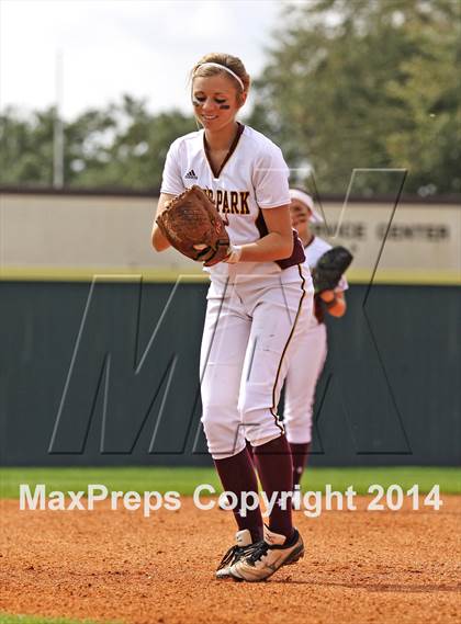 Thumbnail 1 in Deer Park vs.  La Porte photogallery.