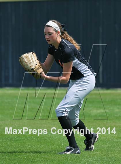Thumbnail 2 in Deer Park vs.  La Porte photogallery.