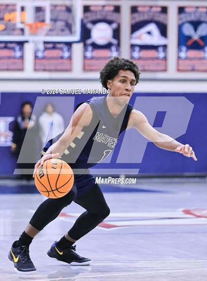 Thumbnail 2 in Pasadena vs Mater Dei Catholic (Annual Rose City Roundball Classic) photogallery.