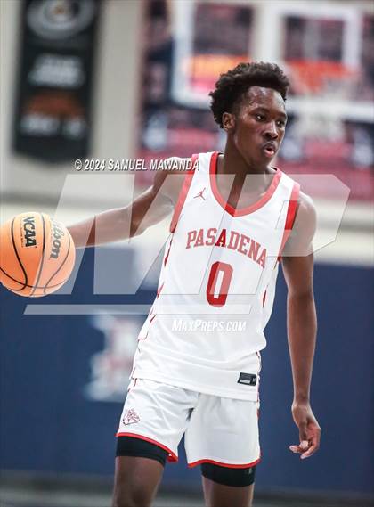 Thumbnail 1 in Pasadena vs Mater Dei Catholic (Annual Rose City Roundball Classic) photogallery.