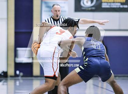Thumbnail 2 in Pasadena vs Mater Dei Catholic (Annual Rose City Roundball Classic) photogallery.