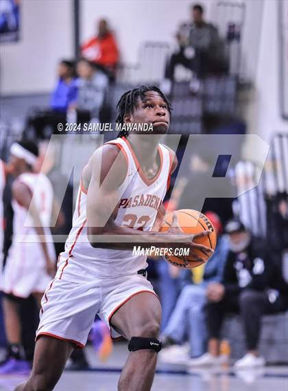 Thumbnail 3 in Pasadena vs Mater Dei Catholic (Annual Rose City Roundball Classic) photogallery.
