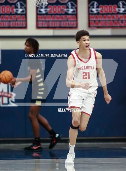 Thumbnail 1 in Pasadena vs Mater Dei Catholic (Annual Rose City Roundball Classic) photogallery.