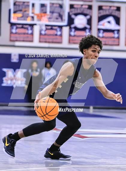 Thumbnail 1 in Pasadena vs Mater Dei Catholic (Annual Rose City Roundball Classic) photogallery.