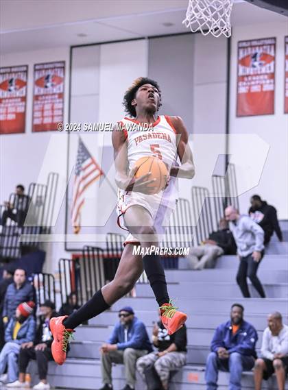 Thumbnail 3 in Pasadena vs Mater Dei Catholic (Annual Rose City Roundball Classic) photogallery.