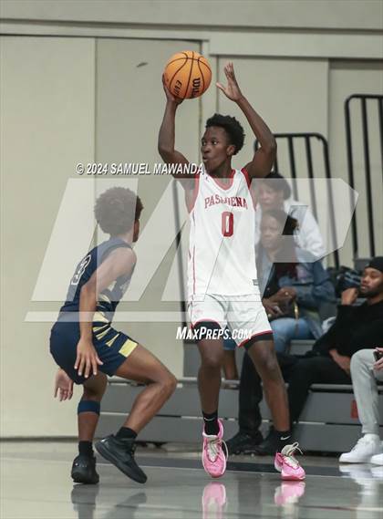 Thumbnail 3 in Pasadena vs Mater Dei Catholic (Annual Rose City Roundball Classic) photogallery.