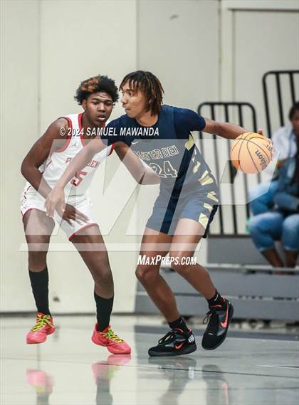 Thumbnail 3 in Pasadena vs Mater Dei Catholic (Annual Rose City Roundball Classic) photogallery.