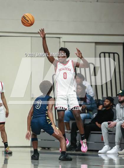Thumbnail 1 in Pasadena vs Mater Dei Catholic (Annual Rose City Roundball Classic) photogallery.