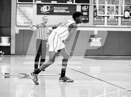 Thumbnail 3 in Pasadena vs Mater Dei Catholic (Annual Rose City Roundball Classic) photogallery.