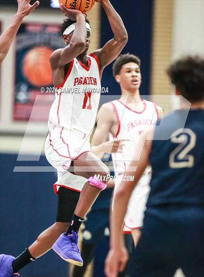 Thumbnail 3 in Pasadena vs Mater Dei Catholic (Annual Rose City Roundball Classic) photogallery.