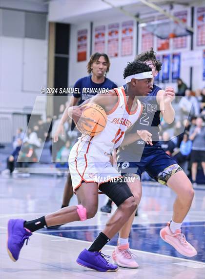 Thumbnail 1 in Pasadena vs Mater Dei Catholic (Annual Rose City Roundball Classic) photogallery.