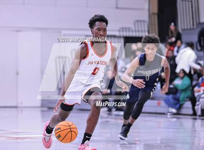 Thumbnail 2 in Pasadena vs Mater Dei Catholic (Annual Rose City Roundball Classic) photogallery.