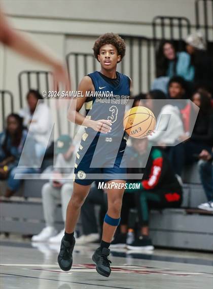 Thumbnail 3 in Pasadena vs Mater Dei Catholic (Annual Rose City Roundball Classic) photogallery.