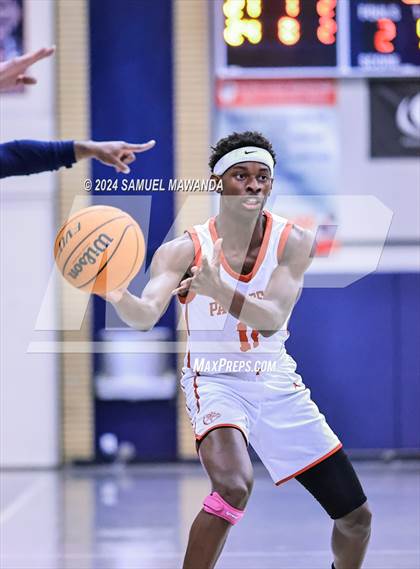 Thumbnail 2 in Pasadena vs Mater Dei Catholic (Annual Rose City Roundball Classic) photogallery.