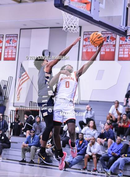 Thumbnail 1 in Pasadena vs Mater Dei Catholic (Annual Rose City Roundball Classic) photogallery.