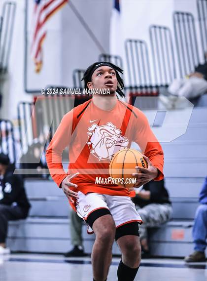 Thumbnail 3 in Pasadena vs Mater Dei Catholic (Annual Rose City Roundball Classic) photogallery.
