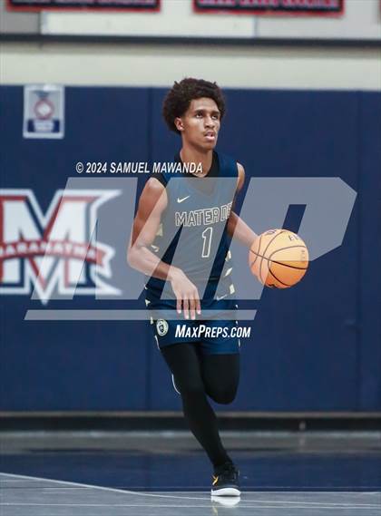 Thumbnail 2 in Pasadena vs Mater Dei Catholic (Annual Rose City Roundball Classic) photogallery.