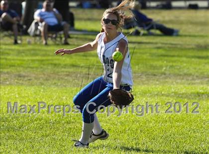Thumbnail 3 in Burbank @ Charter Oak photogallery.