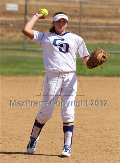 Thumbnail 2 in Burbank @ Charter Oak photogallery.