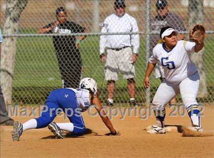 Thumbnail 2 in Burbank @ Charter Oak photogallery.