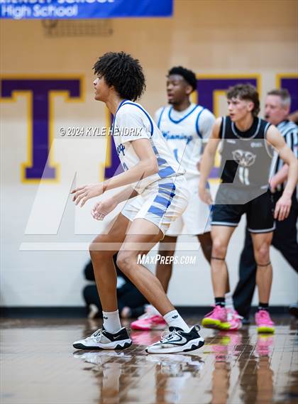 Thumbnail 2 in Wyoming vs. Badin (OSHAA Division II Regional Semifinal) photogallery.