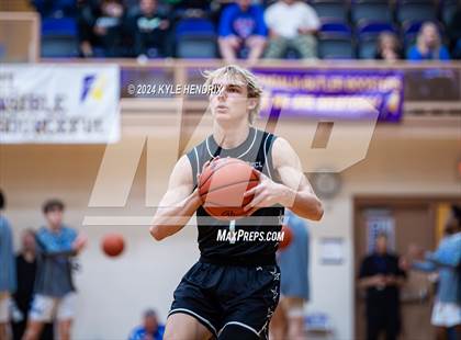 Thumbnail 3 in Wyoming vs. Badin (OSHAA Division II Regional Semifinal) photogallery.