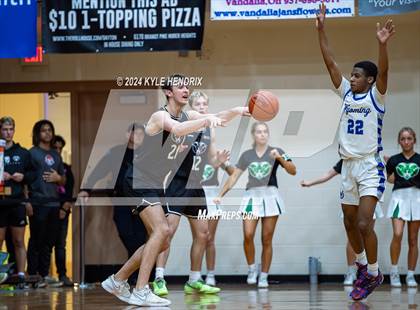 Thumbnail 3 in Wyoming vs. Badin (OSHAA Division II Regional Semifinal) photogallery.