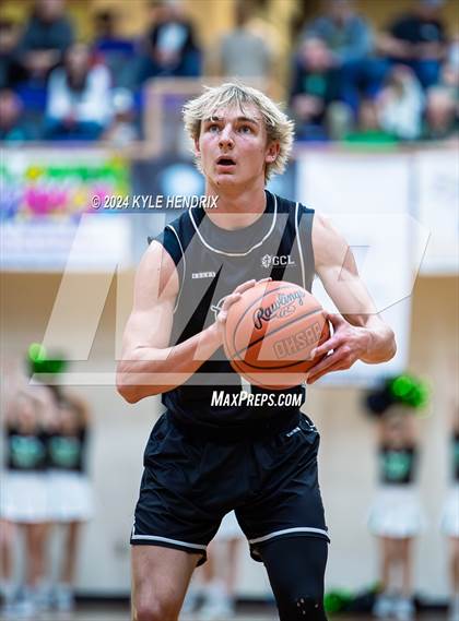 Thumbnail 2 in Wyoming vs. Badin (OSHAA Division II Regional Semifinal) photogallery.