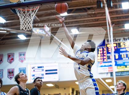Thumbnail 3 in Wyoming vs. Badin (OSHAA Division II Regional Semifinal) photogallery.