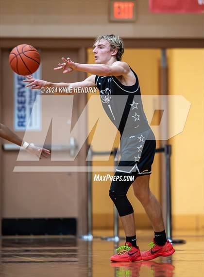Thumbnail 3 in Wyoming vs. Badin (OSHAA Division II Regional Semifinal) photogallery.